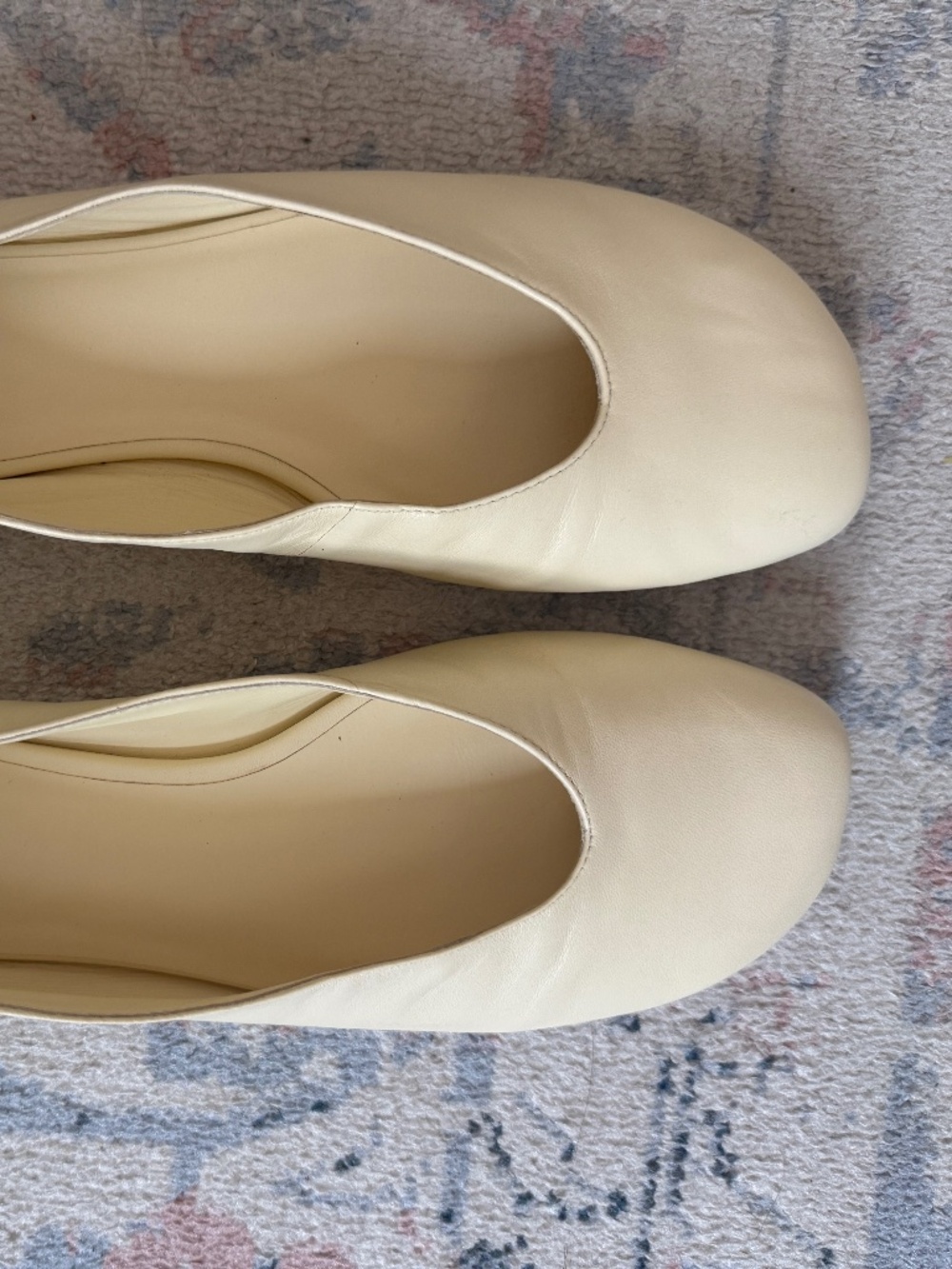 Reformation Cream Ballet Flats - Picture 2 of 3